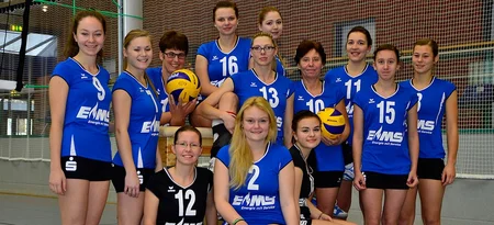 Spielerinnen und Trainerinnen des SV Pädagogik Schönebeck
