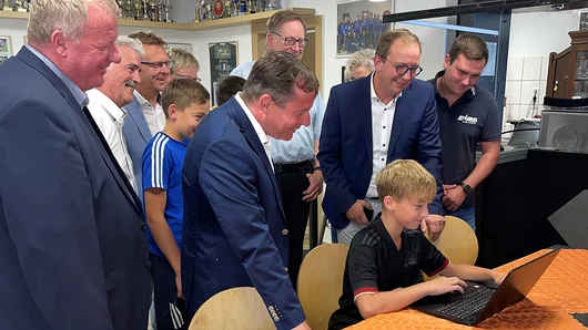 Glasfasernetz in Atzendorf am Start