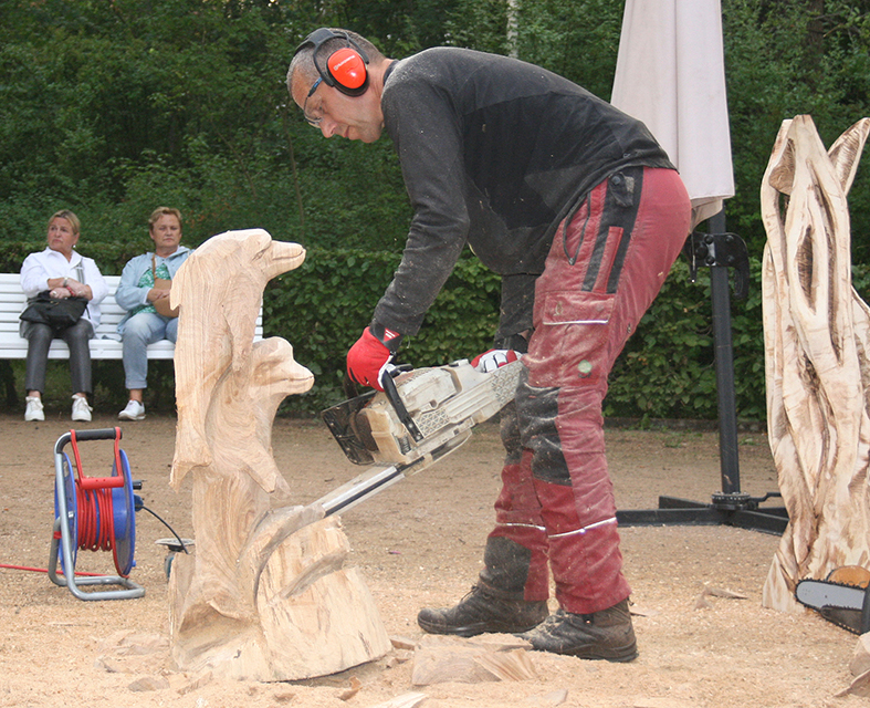 Kettensäge-Kunst