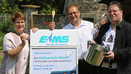 SOLEPARK-Betriebsleiterin Sibylle Schulz, EMS-Sprecher Frank Sieweck und der Magdeburger Kabarettist (von links) freuen sich schon auf die beliebte Nacht für Genießer. SOLEPARK-Betriebsleiterin Sibylle Schulz, EMS-Sprecher Frank Sieweck und der Magdeburger Kabarettist (von links) freuen sich schon auf die beliebte Nacht für Genießer.
